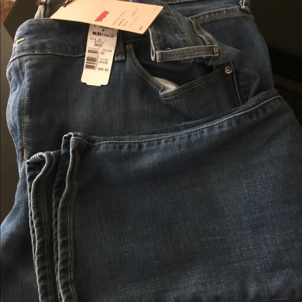 Brand New Pair of Women’s Skinny Leg Levi’s Jeans